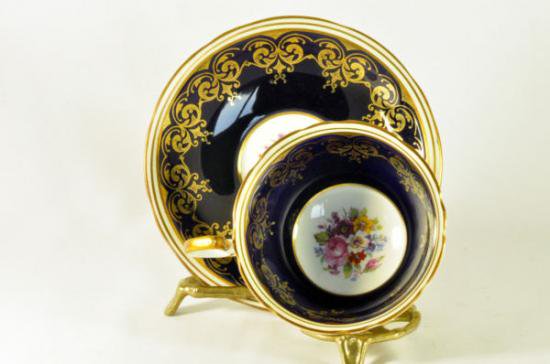 ０１８　エインズレイ　線条細工の花模様(コバルトブルー＆ゴールド)　カップ&ソーサー