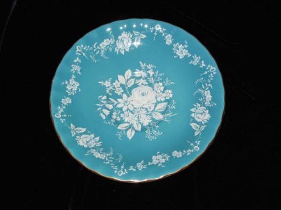 ０２９　エインズレイ　ティーカップ&ソーサー(ブルーに白い花の絵柄)