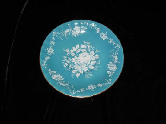 ０２９　エインズレイ　ティーカップ&ソーサー(ブルーに白い花の絵柄)