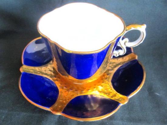 ０４０　エインズレイ　カップ&ソーサー(コバルトブルー＆ゴールド)