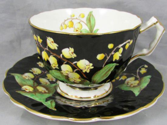 ０５９　エインズレイ　カップ＆ソーサー　スズラン　ブラック　1931年