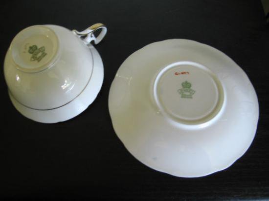 ０７７　エインズレイ　カップ＆ソーサー　（コバルトブルー＆ゴールド）