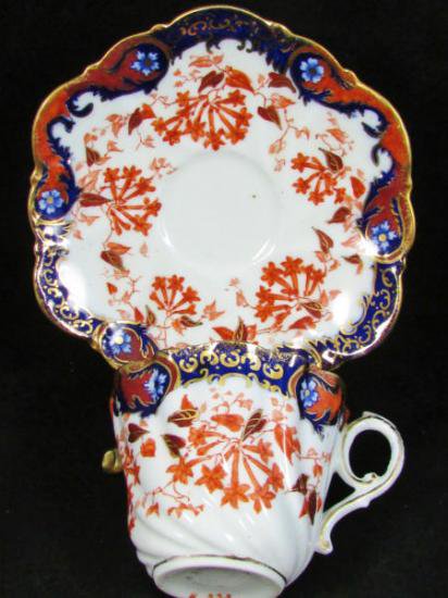 ０８０　エインズレイ　カップ＆ソーサー　伊万里色絵　ハニー・サックル（ゴールド＆コバルトブルー）