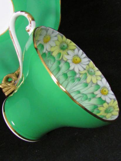 ０９１　エインズレイ　カップ＆ソーサー　デイジー　（エメラルドグリーン）