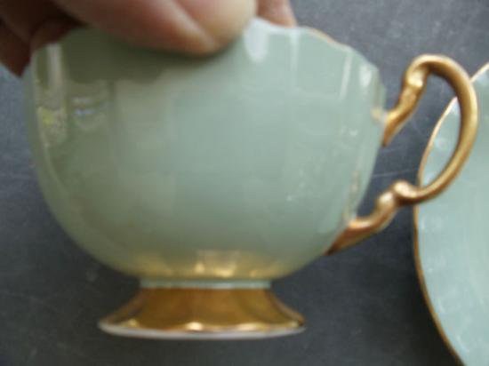 ０９６　エインズレイ　カップ＆ソーサー　果樹園　（ミントグリーン）