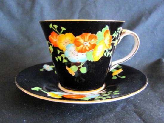 ０９８　エインズレイ　カップ＆ソーサーセット　ポピー　（ブラック）