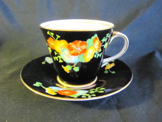 ０９８　エインズレイ　カップ＆ソーサーセット　ポピー　（ブラック）