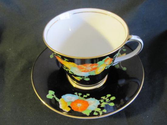 ０９８　エインズレイ　カップ＆ソーサーセット　ポピー　（ブラック）