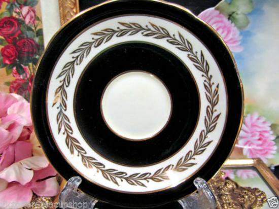 １０３　エンズレイ　カップ＆ソーサー　ドーリス　（ブラック＆ゴールド）