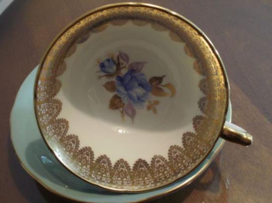 １３２　エンズレイ　セイージグリーンのカップ＆ソーサー