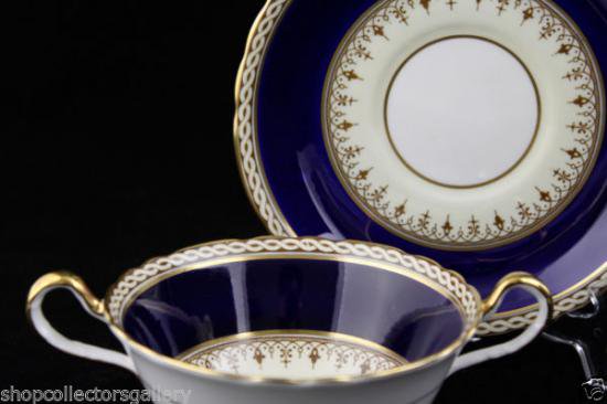 １３７　エンズレイ　コバルトのスープカップ/ボウル＆ソーサー