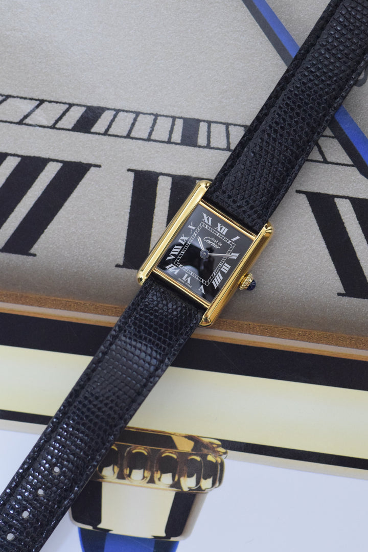 『国際永久保証書付き』マスト ドゥ カルティエ タンク　レディースヴィンテージウォッチ ブラック SMサイズ 手巻 純銀に18Kヴェルメイユ