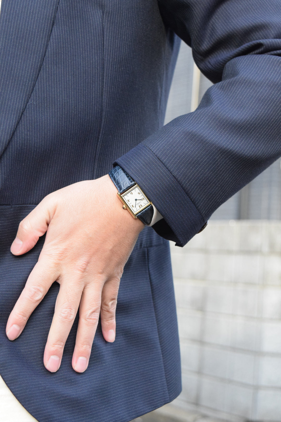 廃盤マスト ドゥ カルティエ タンク　ユニセックス ヴィンテージウォッチ 飛びアラビア LMサイズ 純銀に18Kヴェルメイユ