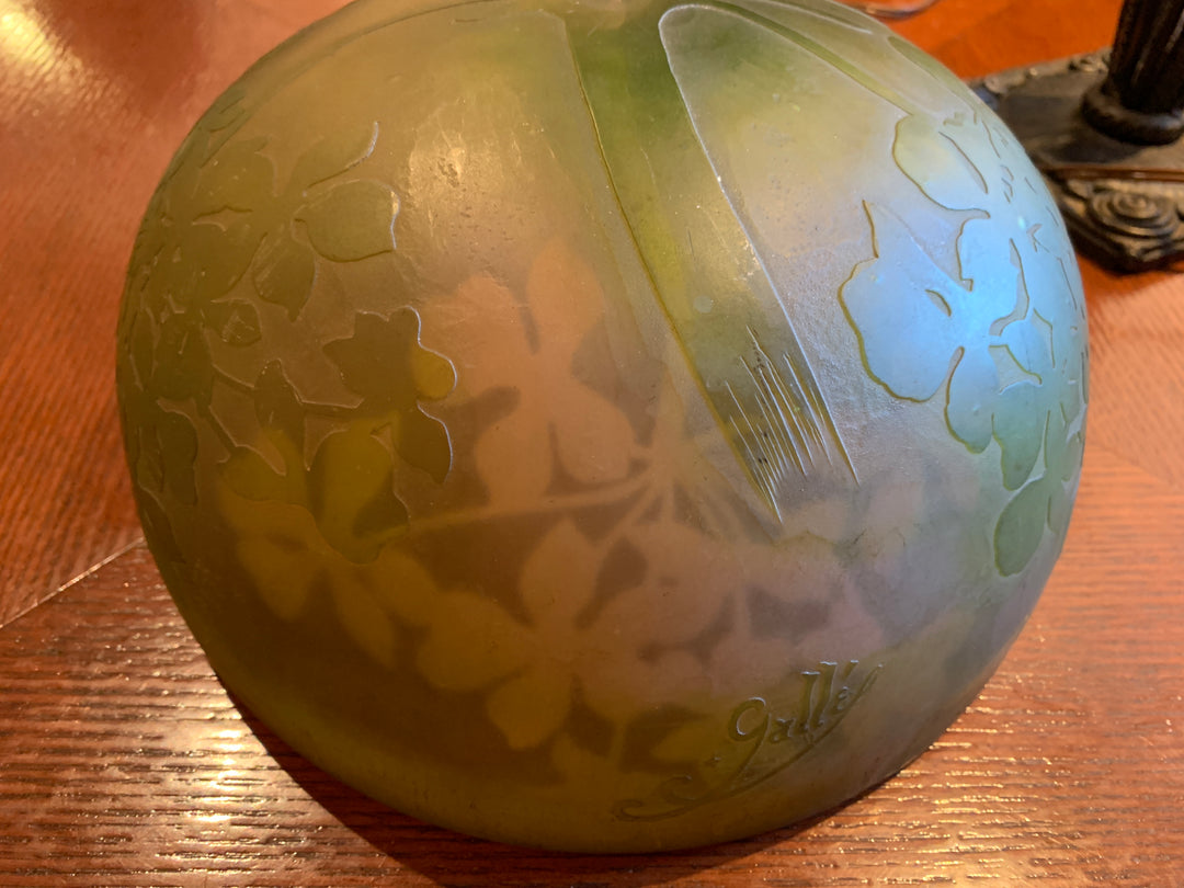 エミールガレ　シュガーパインの葉のアンティークテーブルランプ（アールヌーボー時代）のサイン