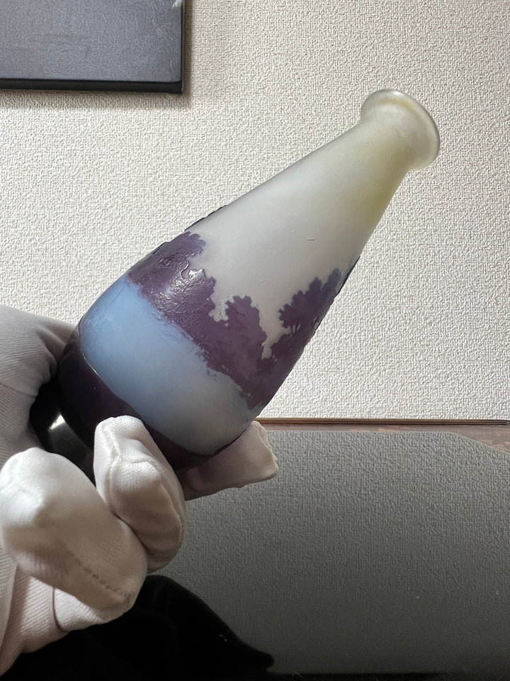 エミールガレ　湖水風景が描かれた花瓶