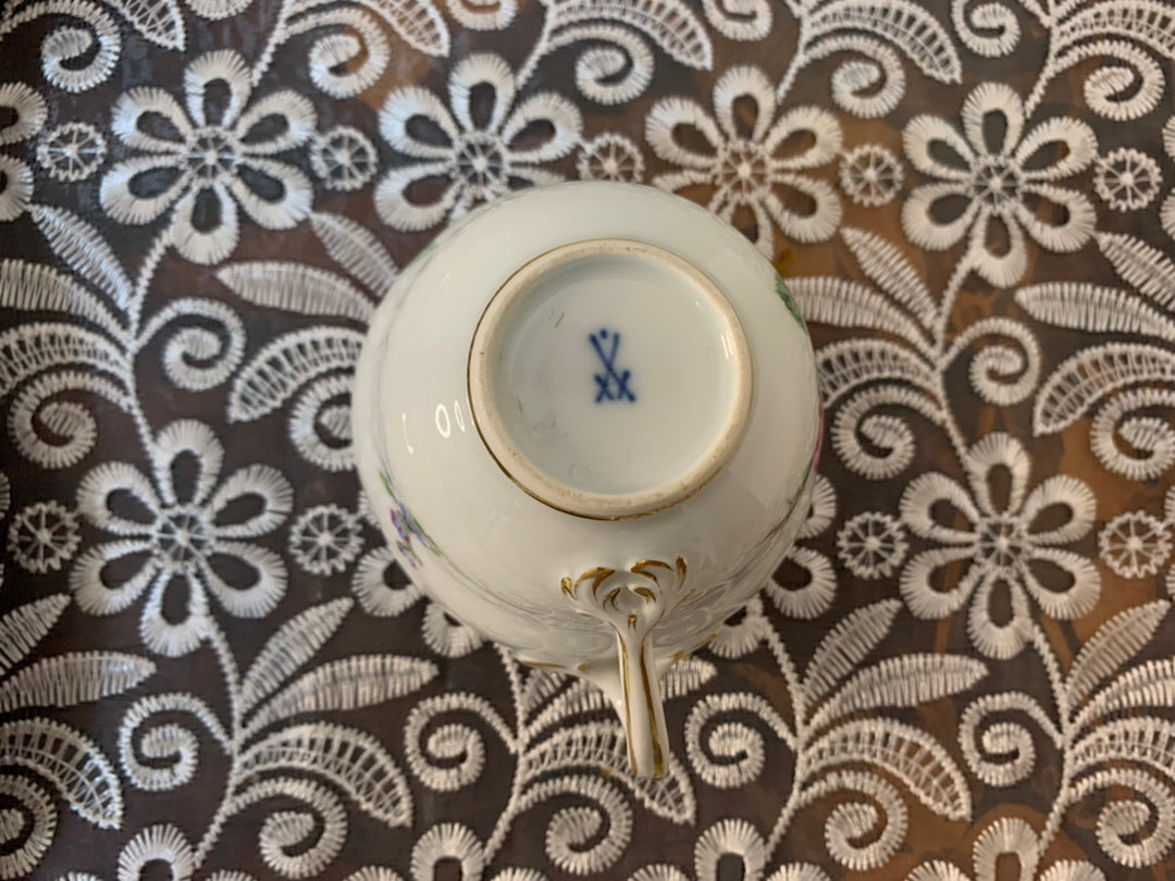 マイセン　ピンクローズと勿忘草（わすれな草）のティーカップ