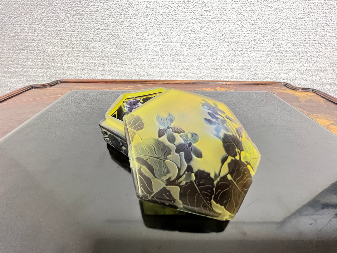 エミールガレ スミレの花のオクタゴン型小物入れ（ボンボニエール）アールヌーボー期