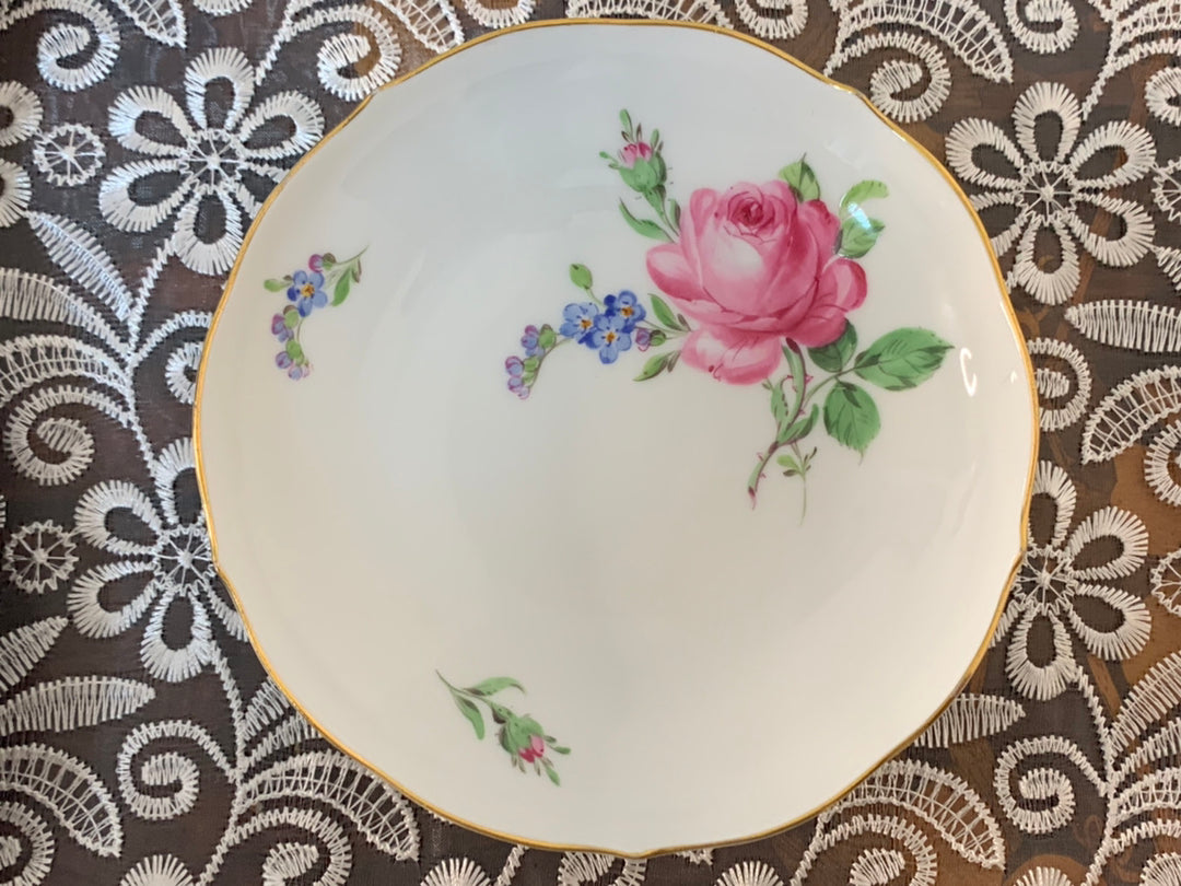 マイセン　ピンクローズと勿忘草（わすれな草）のティーカップ