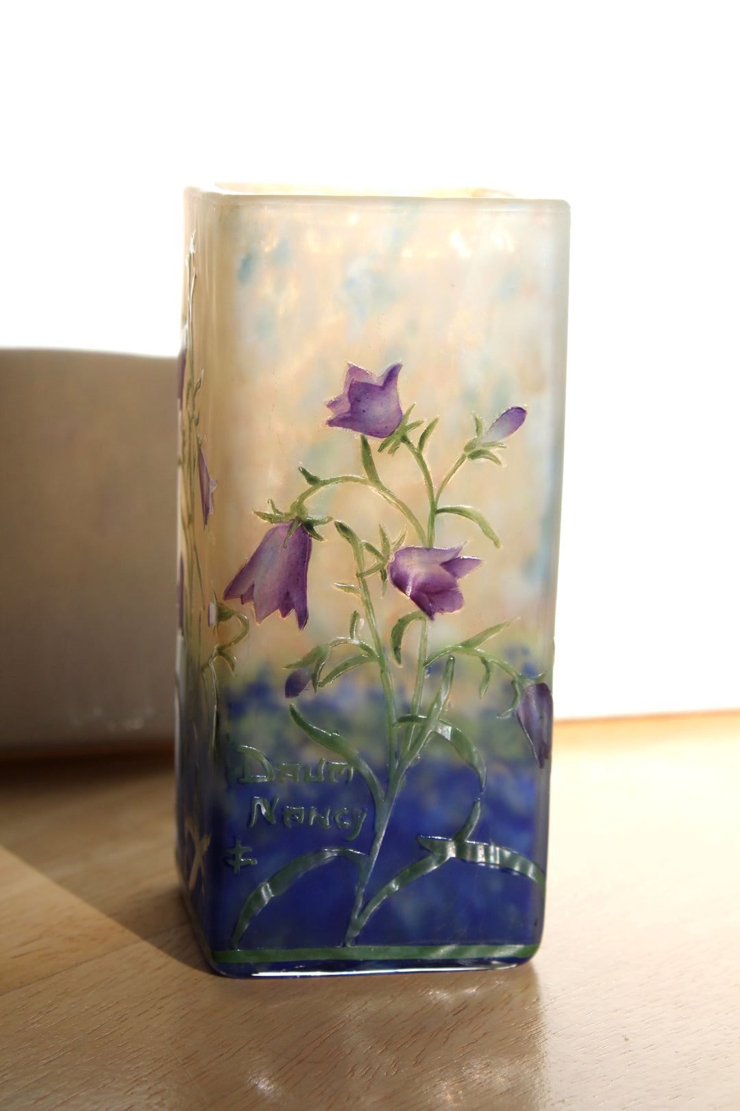 ドーム兄弟（ドームナンシー）カンパネラの花の花瓶