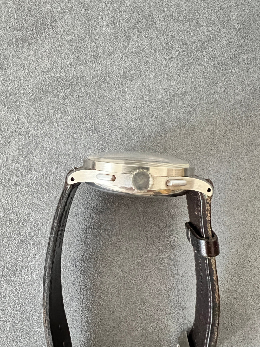 ヴィンテージ ミリタリークロノグラフ　アンジェラス　キャリバー210 CAL.210