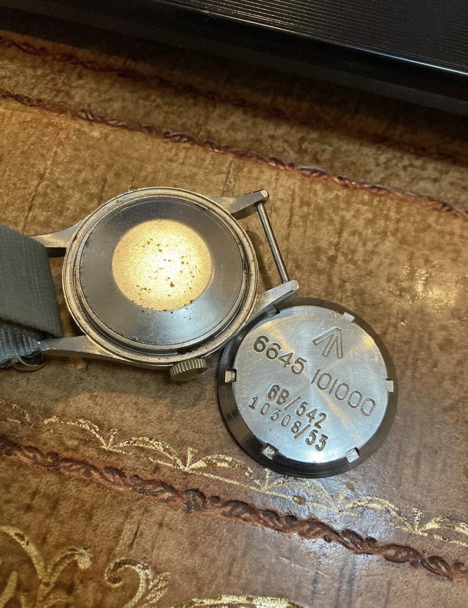 ヴィンテージ　オメガ　ミリタリーパイロットウォッチ　イギリス空軍RAF 6B/542フォットアロー　1953年製