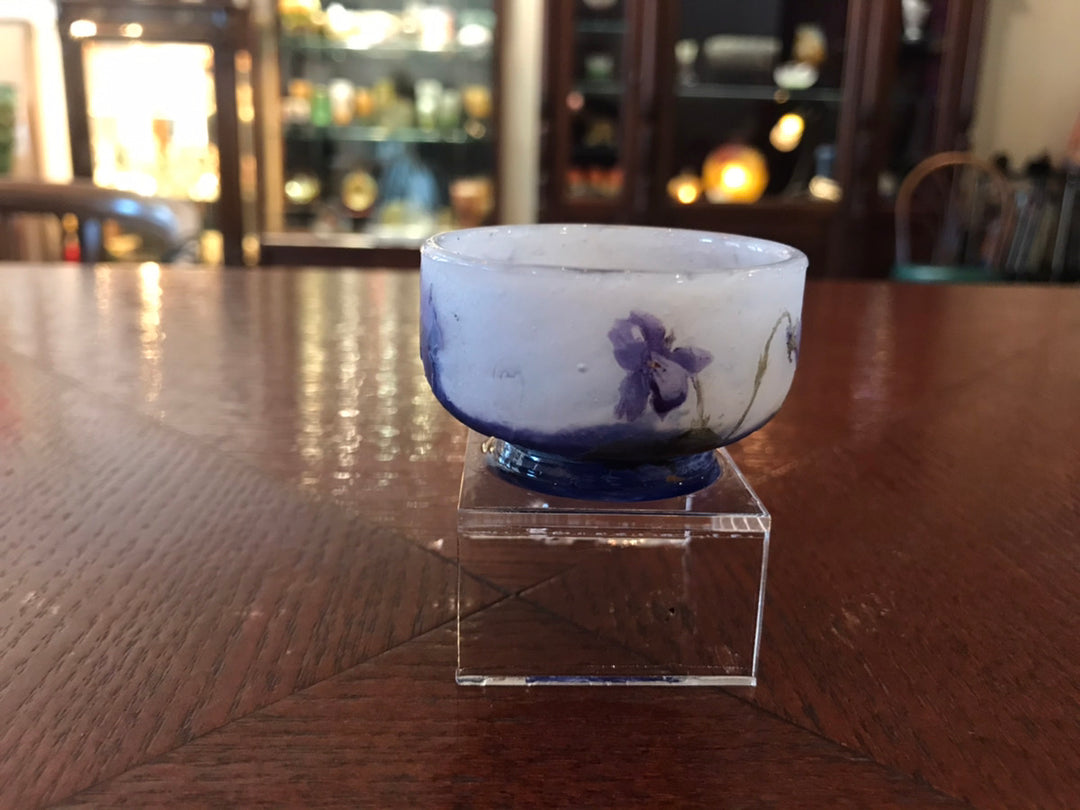 ドーム兄弟（ドームナンシー ）スミレの花のミニチュアール　杯