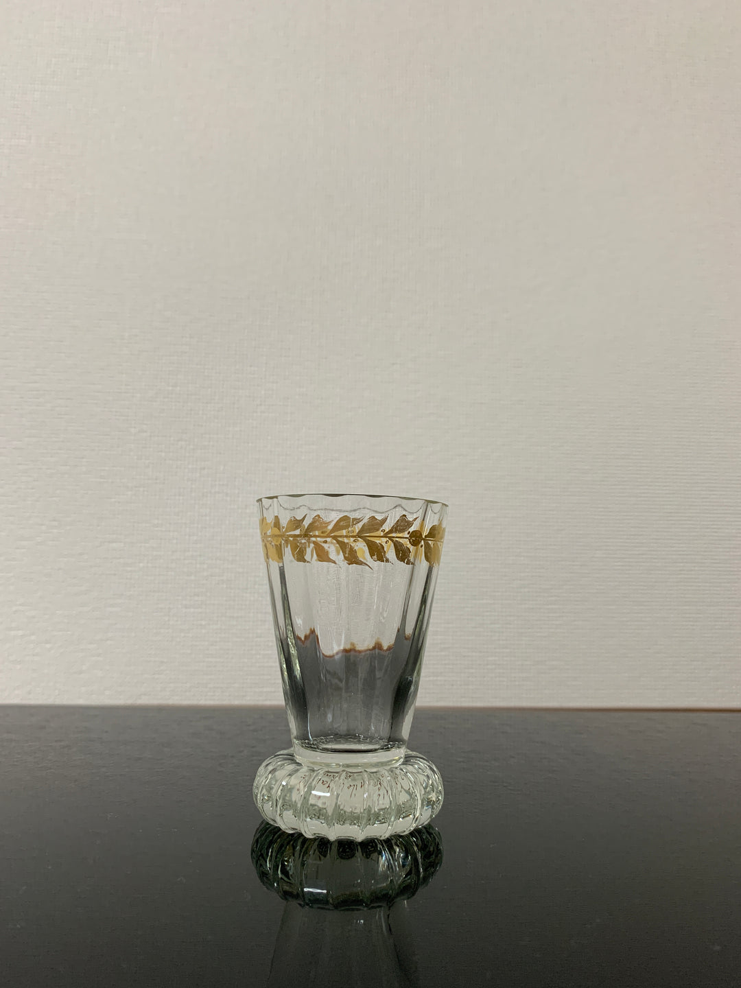 エミールガレ　初期作品　１８９４年製　エナメルリキュールグラス 1