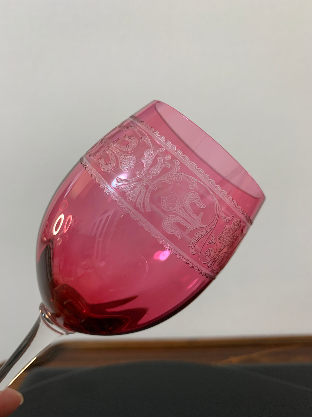 オールドバカラ　メディシス　ワイングラス　アメジスト（レッド）クリスタル