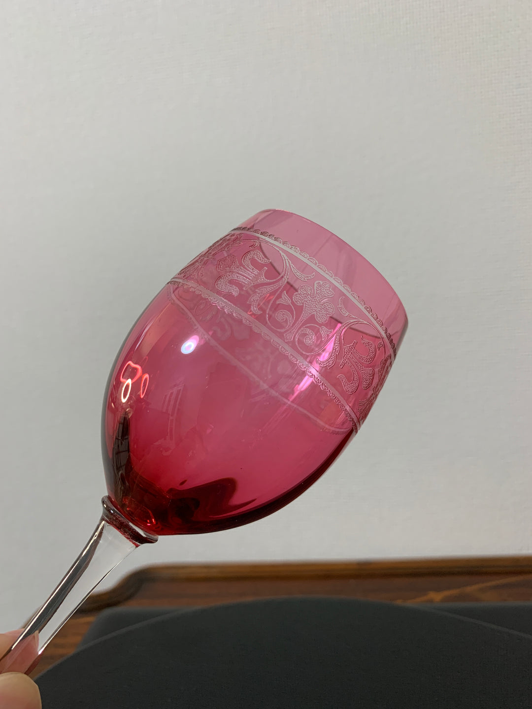 オールドバカラ　メディシス　ワイングラス　アメジスト（レッド）クリスタル