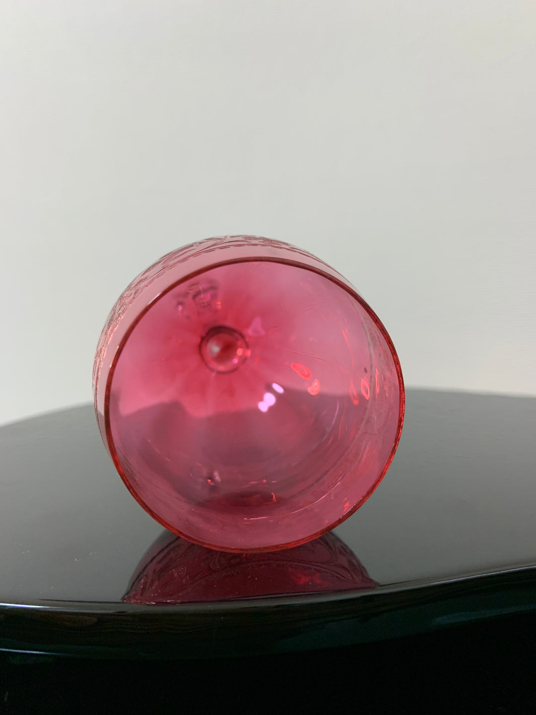 オールドバカラ　メディシス　ワイングラス　アメジスト（レッド）クリスタル