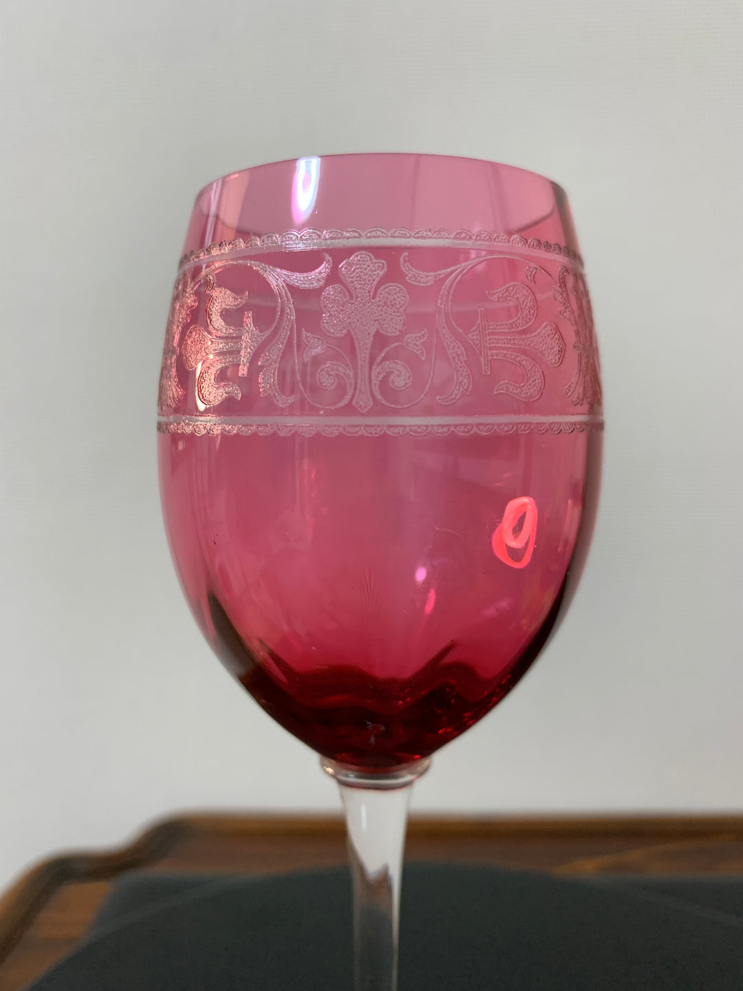 オールドバカラ　メディシス　ワイングラス　アメジスト（レッド）クリスタル