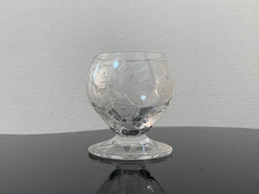 オールドバカラ　フォントネー『薔薇』極小のショットグラス
