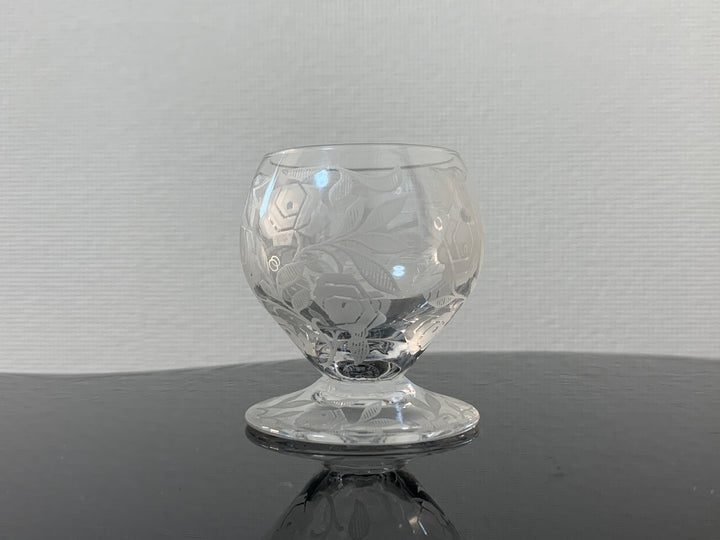 オールドバカラ　フォントネー『薔薇』極小のショットグラス
