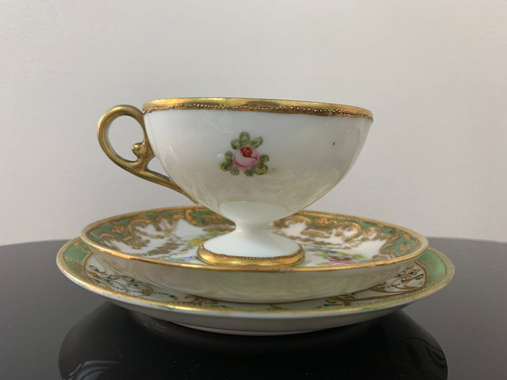 オールドノリタケ アールヌーボー様式 ピンクローズと金彩のティーカップ