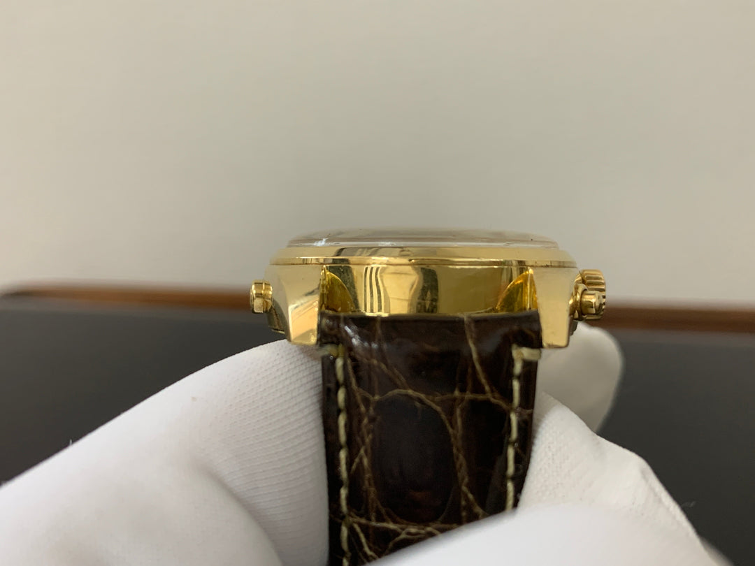伝説のクロノグラフ ホイヤー ゴールデンアワー ムーンフェイズ Golden Hours Moon Phase Ref 721.208