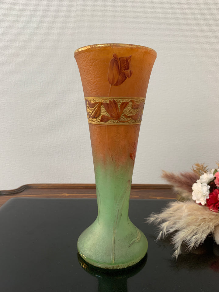 ドームナンシー （ドーム兄弟）チューリップの花の中型花瓶