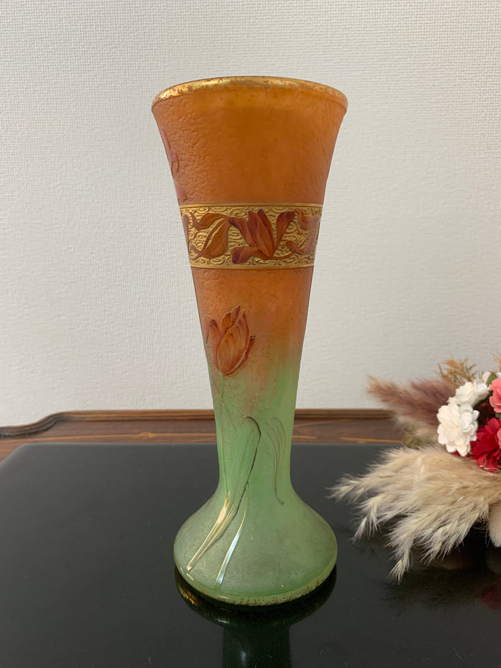 ドームナンシー （ドーム兄弟）チューリップの花の中型花瓶