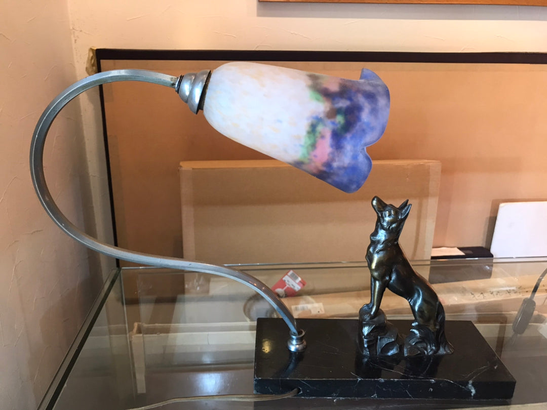 ミューラー兄弟　犬のブロンズのアンティークテーブルランプ