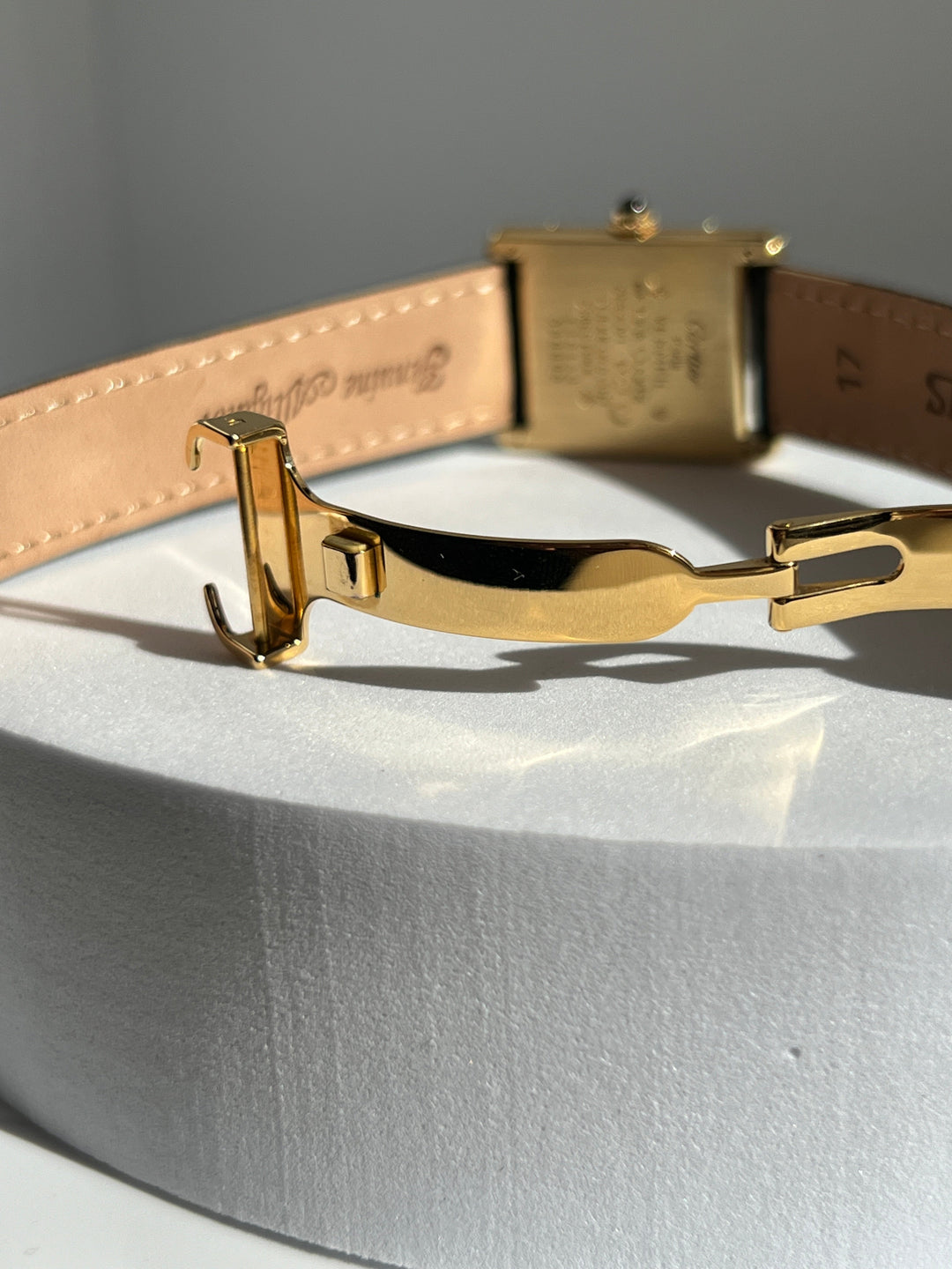 廃盤マスト ドゥ カルティエ タンク　ユニセックス ヴィンテージウォッチ ブレゲ数字 LMサイズ 純銀に18Kヴェルメイユ