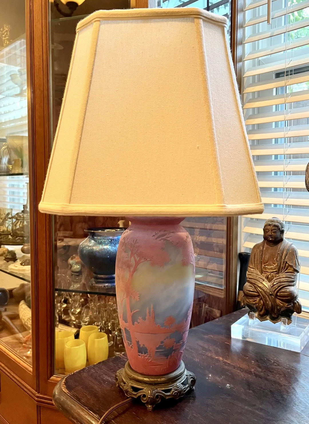 ドーム兄弟(Daum Nancy)ピンクの湖水風景のテーブルランプ