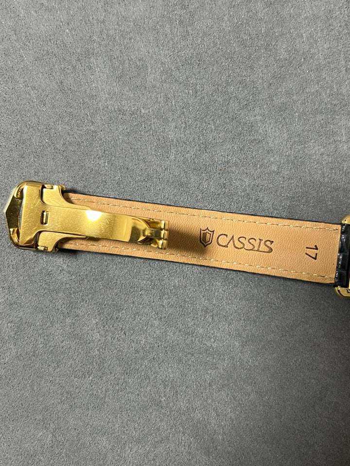 廃盤マスト ドゥ カルティエ タンク　ユニセックス ヴィンテージウォッチ 飛びアラビア LMサイズ 純銀に18Kヴェルメイユ