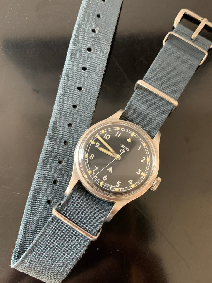 スミス（Smiths）イギリス陸軍用腕時計 ブロードアロー W10 1968年支給品