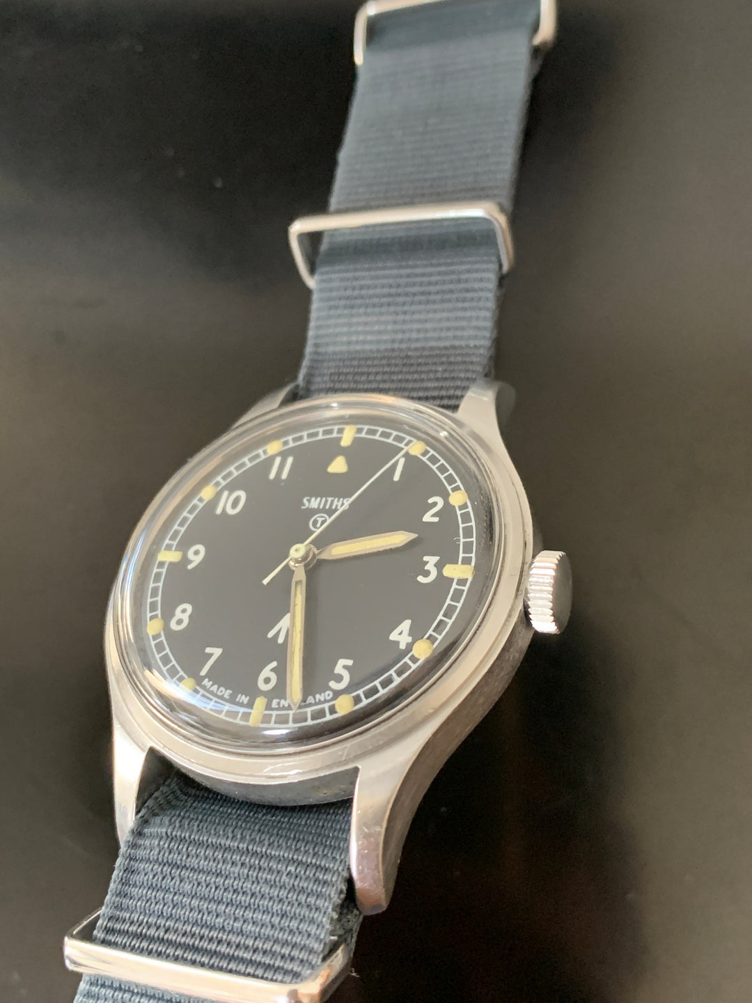 スミス（Smiths）イギリス陸軍用腕時計 ブロードアロー W10 1968年支給品