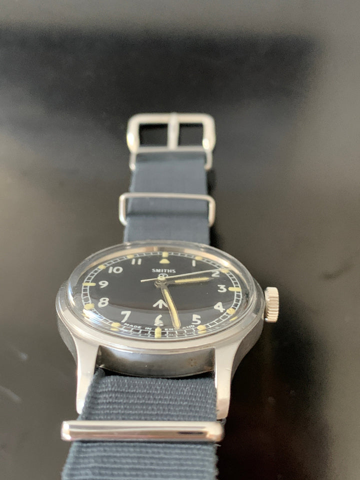 スミス（Smiths）イギリス陸軍用腕時計 ブロードアロー W10 1968年支給品