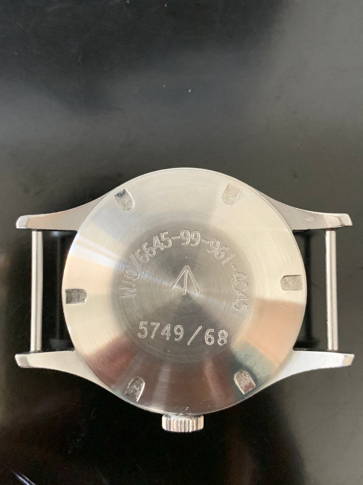 スミス（Smiths）イギリス陸軍用腕時計 ブロードアロー W10 1968年支給品