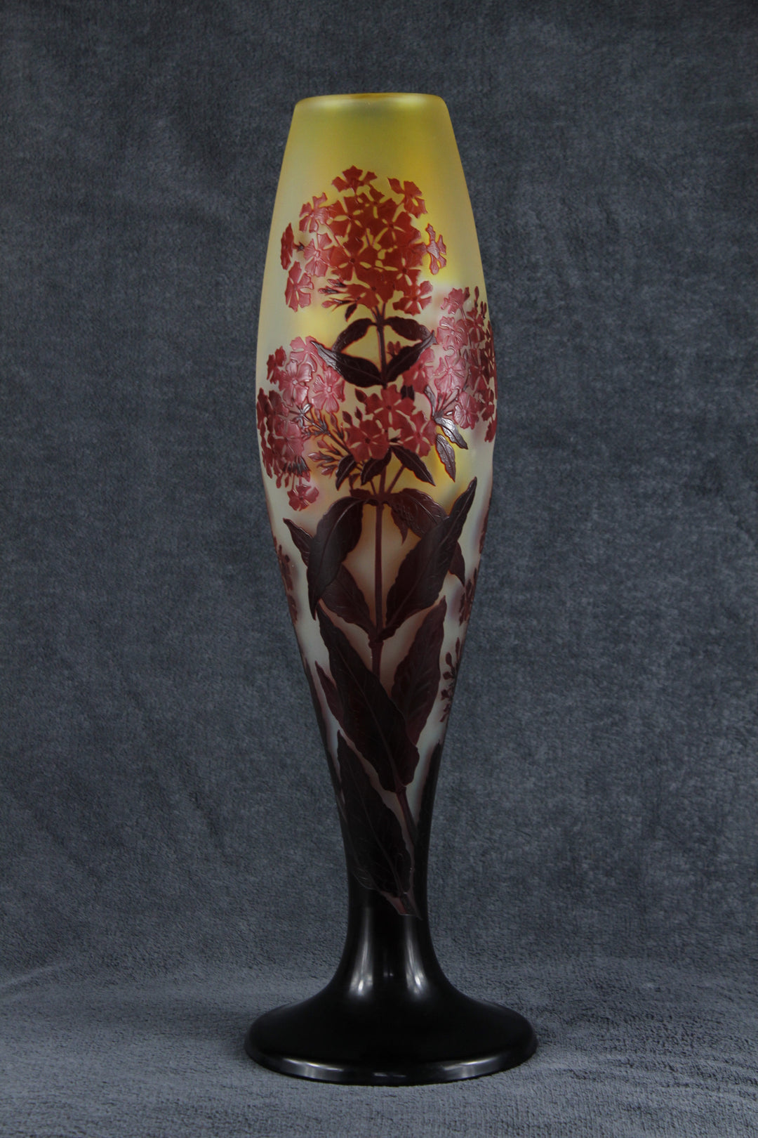 エミールガレ　ペンタスの花の大型花瓶