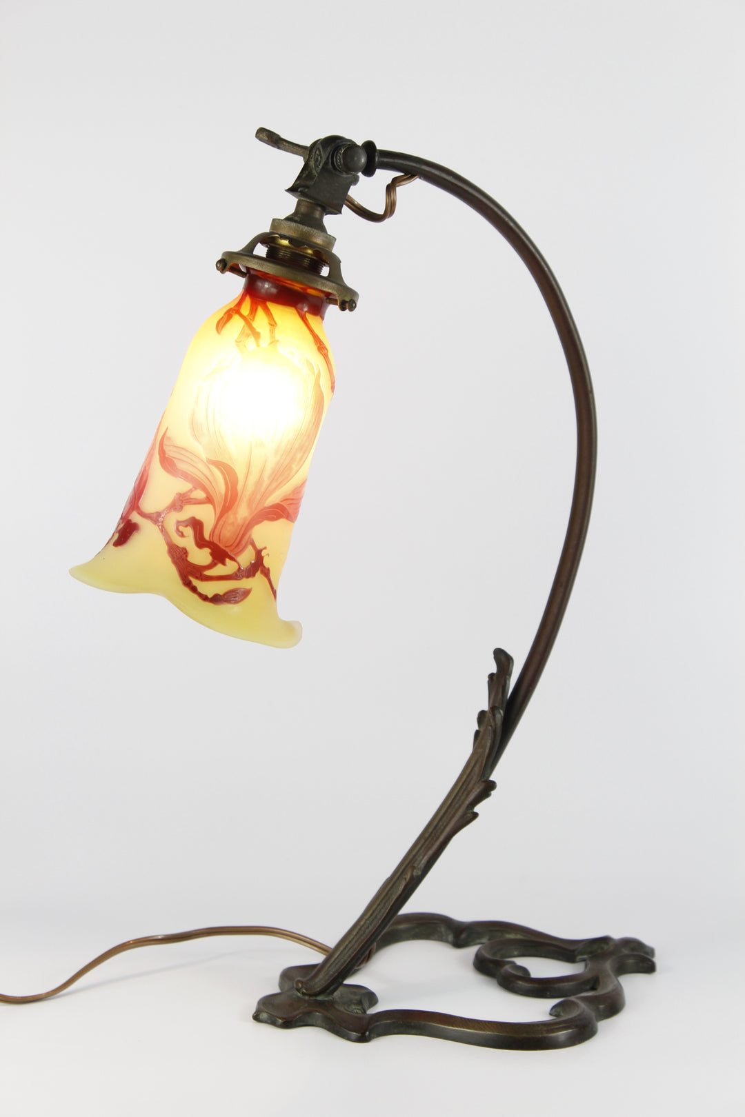 エミールガレ マグノリアの花のテーブルランプ アールヌーボー