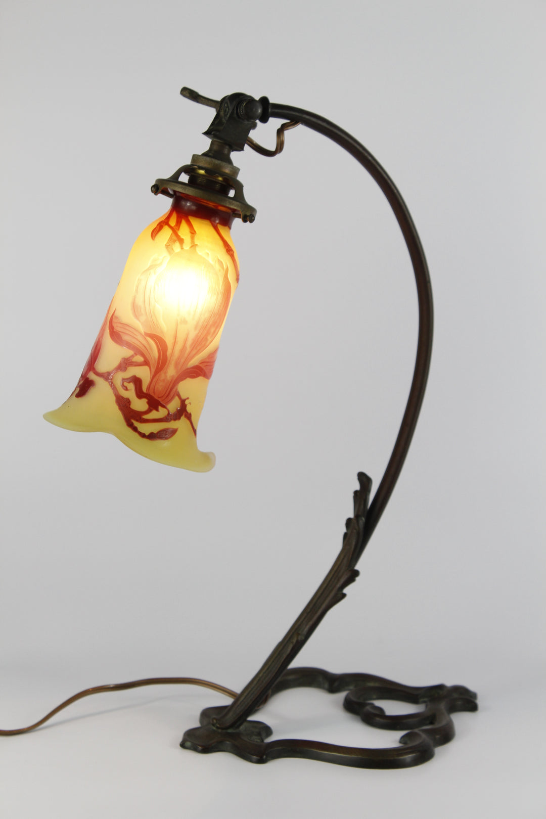 エミールガレ マグノリアの花のテーブルランプ アールヌーボー