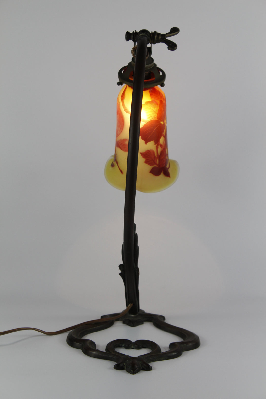 エミールガレ マグノリアの花のテーブルランプ アールヌーボー