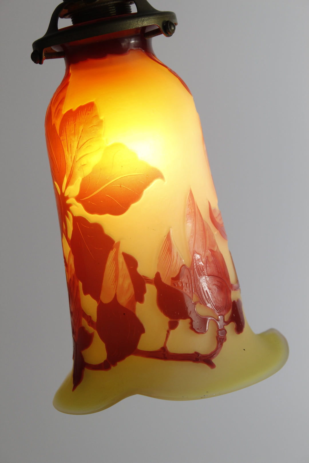 エミールガレ マグノリアの花のテーブルランプ アールヌーボー